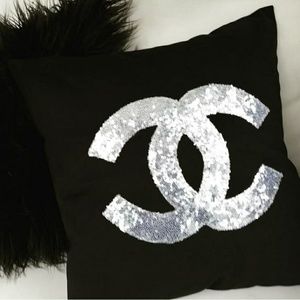 Accents - Fashion Throw Pillows Decor Accents - Fashion Throw Pillows Decor